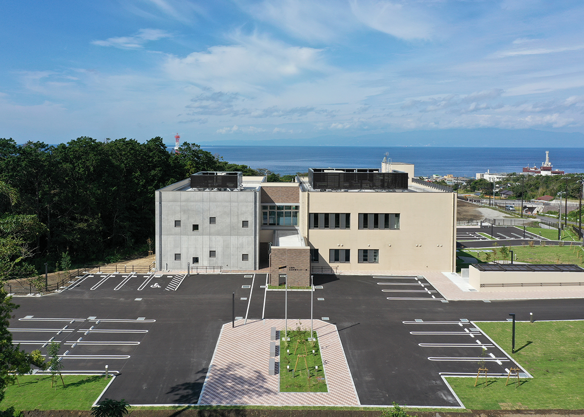 大島町生涯学習センター・郷